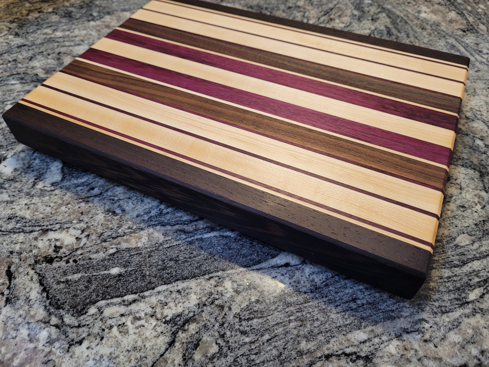 Cherry and Purpleheart large cutting board – NFWoodcraft
