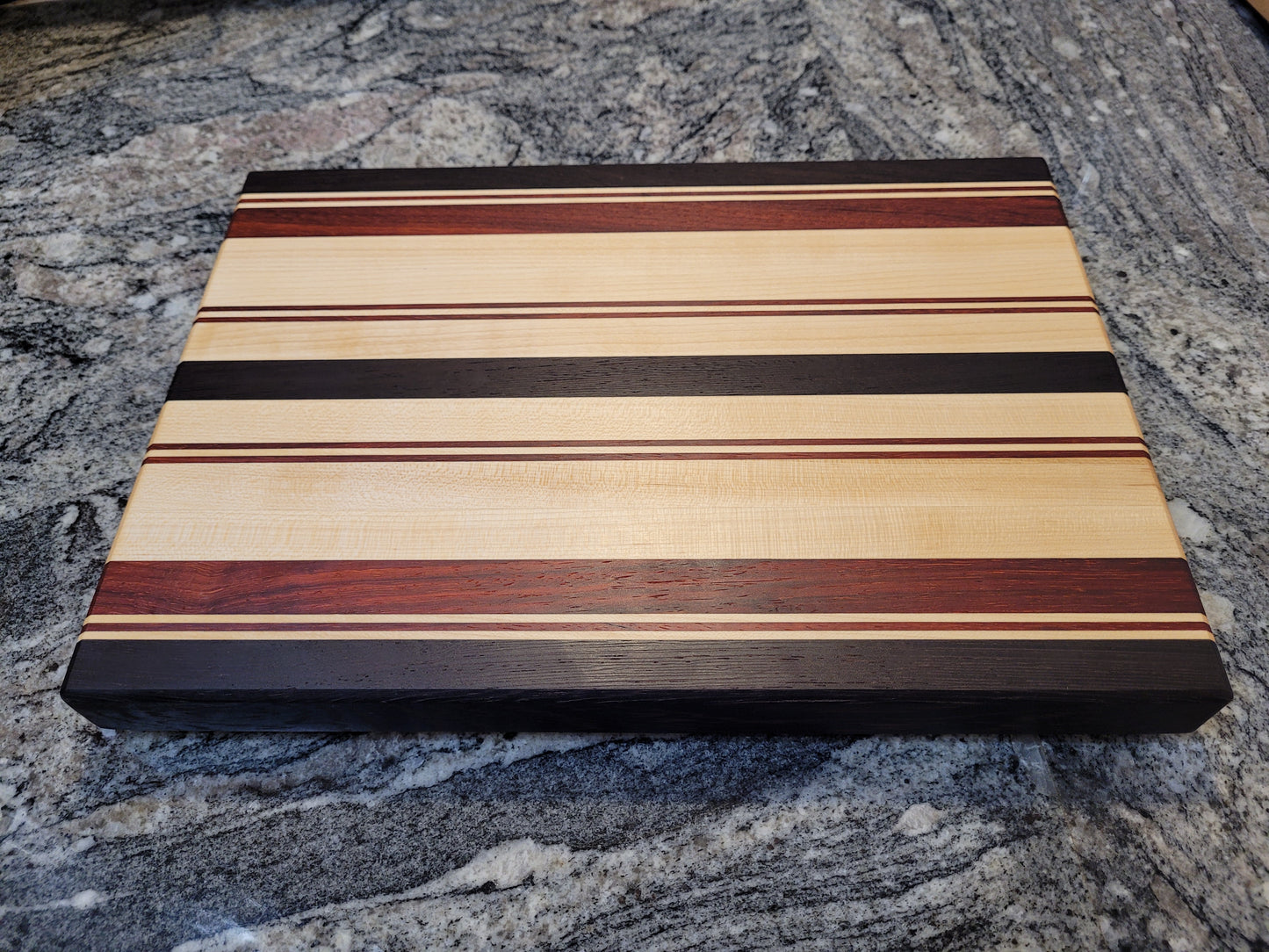 Medium cutting board 6